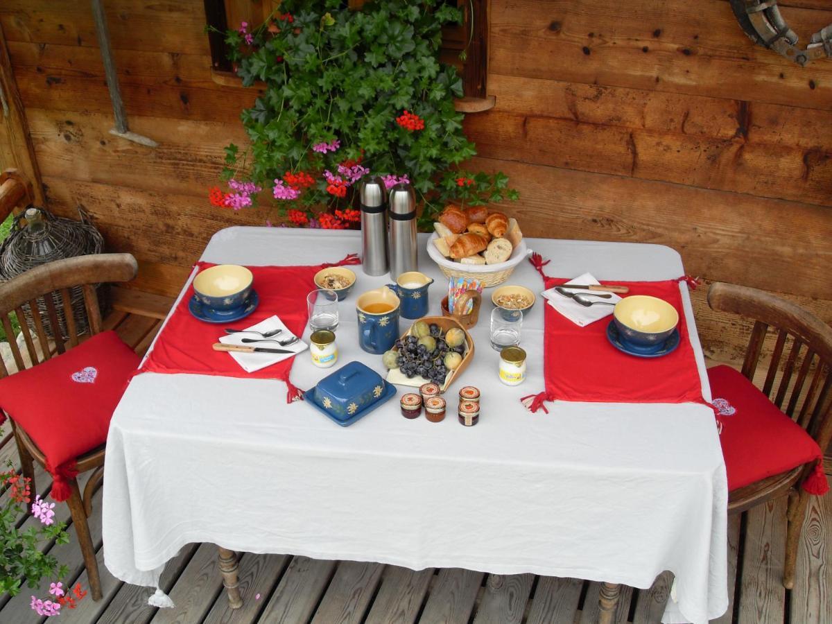 Le Grenier Bed & Breakfast Saint-Paul-en-Chablais Bagian luar foto