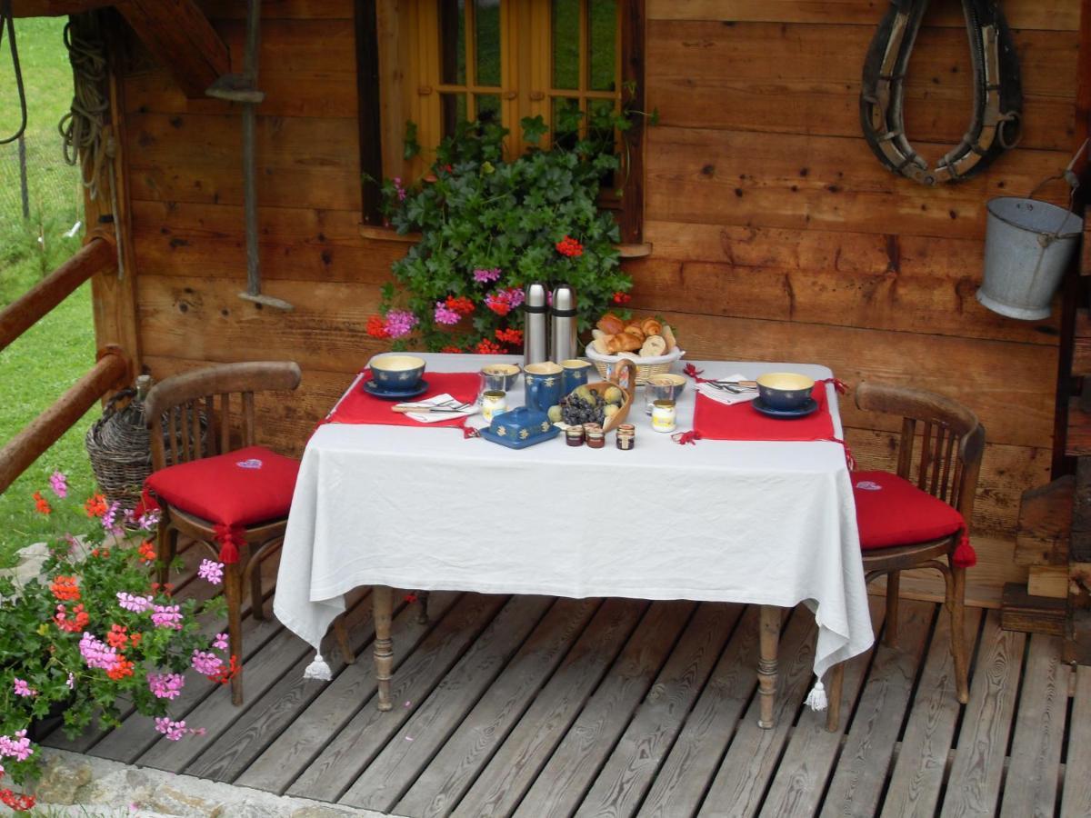 Le Grenier Bed & Breakfast Saint-Paul-en-Chablais Bagian luar foto
