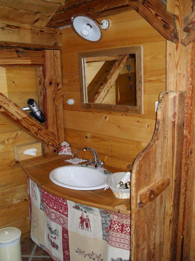 Le Grenier Bed & Breakfast Saint-Paul-en-Chablais Bagian luar foto