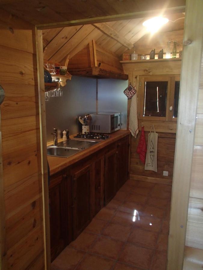 Le Grenier Bed & Breakfast Saint-Paul-en-Chablais Bagian luar foto